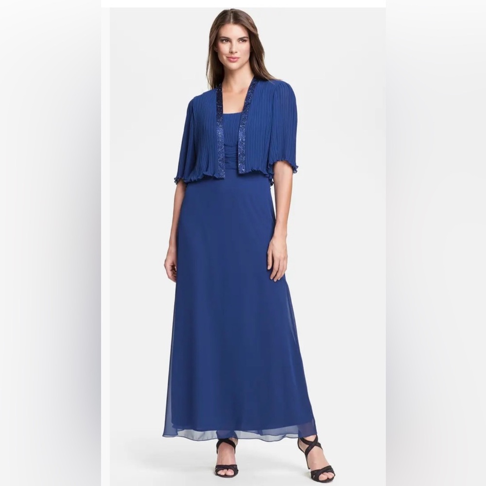 Mother of the Bride/Grandmother of the Bride or Groom Dress/ Formal wear